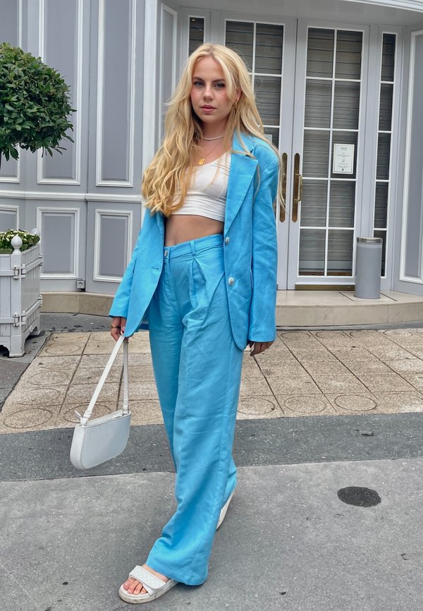ameliekaufeisen