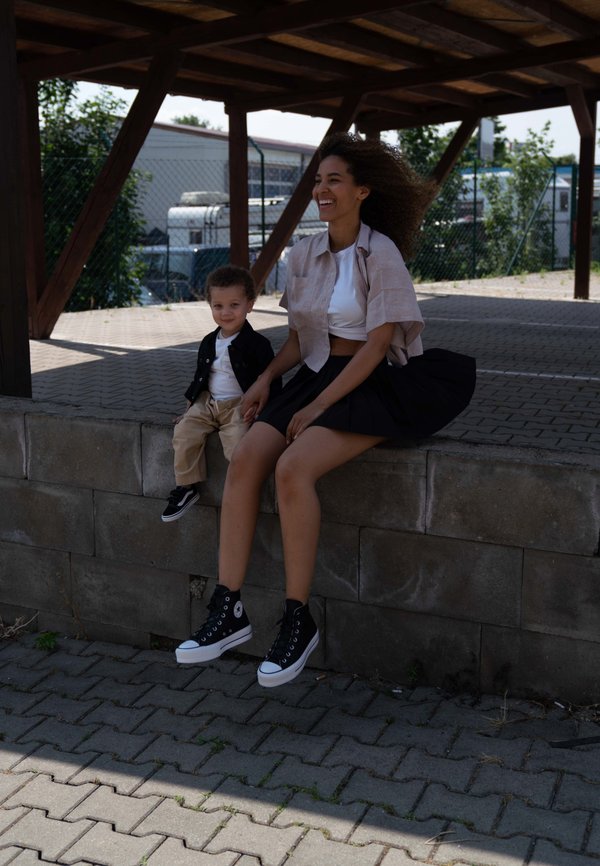 avelinagram