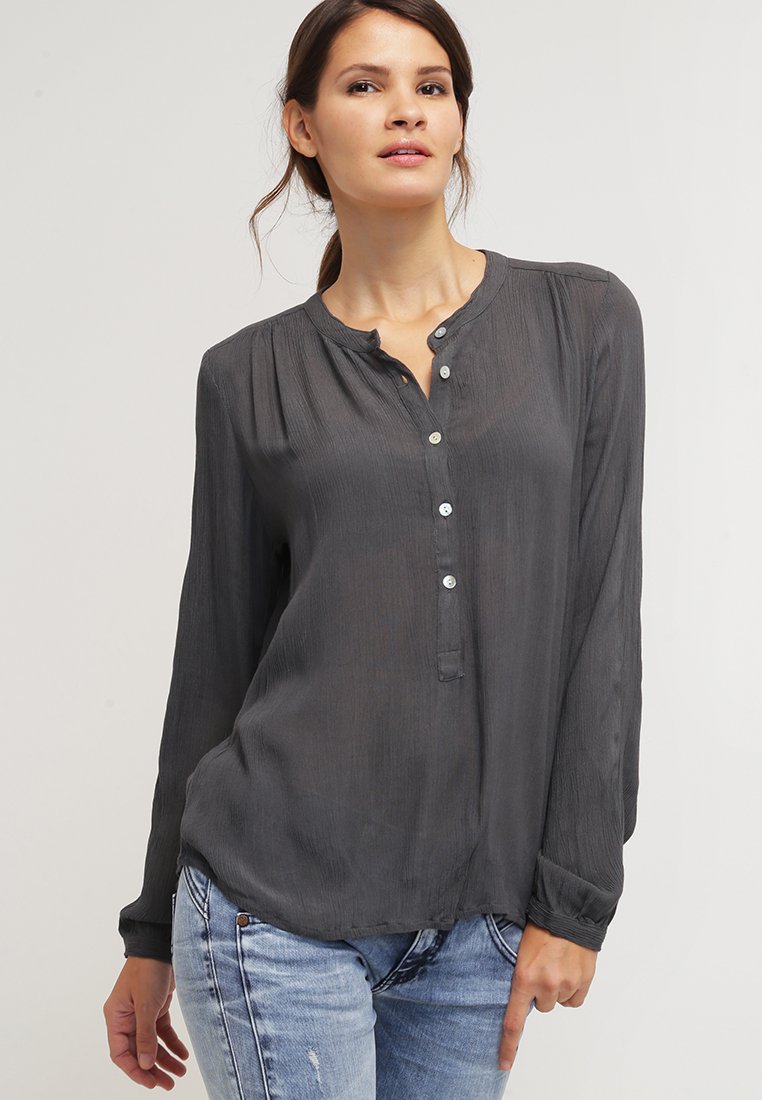 KAFFE Karla Amber Shirt LS Camicia, Perla, 44 Donna