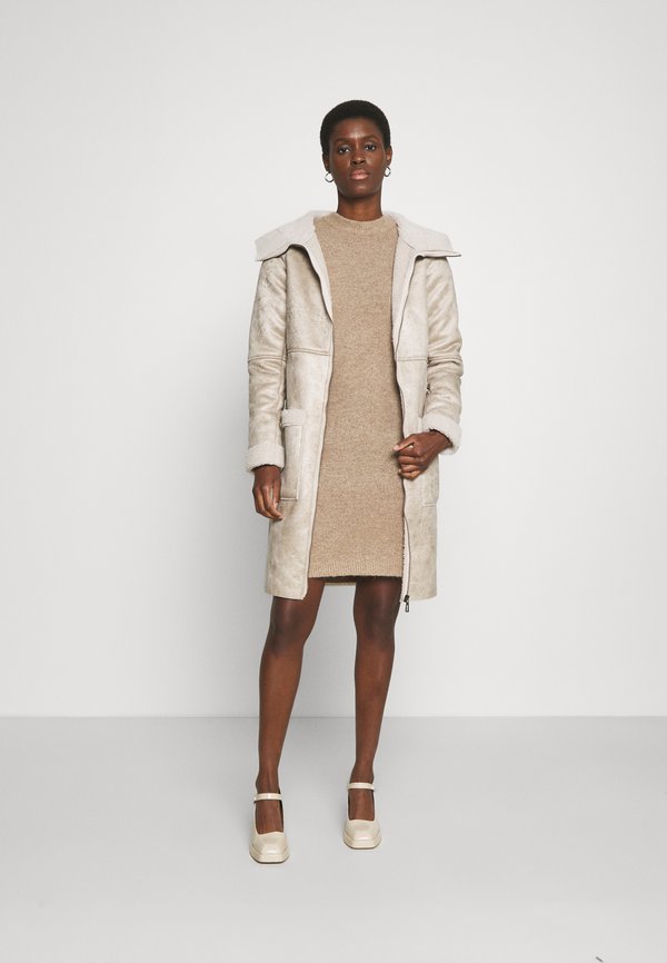 Alexander McQueen UNISEX Sunglasses goldcoloured/grey/gold