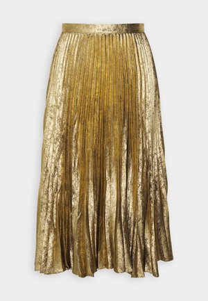 long gold skirt