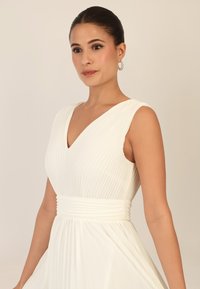 Apart Vestido de cóctel - creme