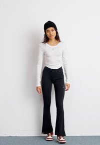 Nike Sportswear Hosszú ujjú felső - sail/(black)
