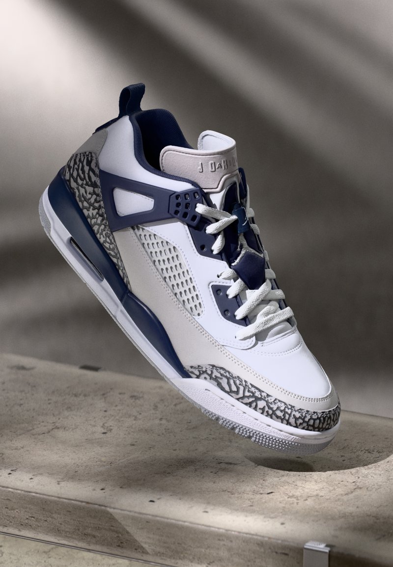 Jordan - JORDAN SPIZIKE - Treniņu apavi - white/midnight navy/neutral grey/anthracite/wolf grey, Palielināt