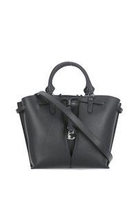 Borsa a mano in pelle nera con superficie testurizzata, due manici superiori, una tracolla rimovibile e una chiusura magnetica frontale.
