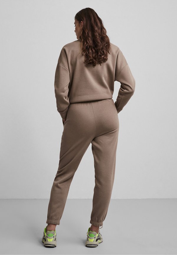 SWEAT - Tracksuit bottoms - silver mink2