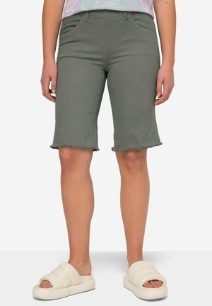 BERMUDA FRANSENSAUM ELASTIKBUND - Short en jean - mint green