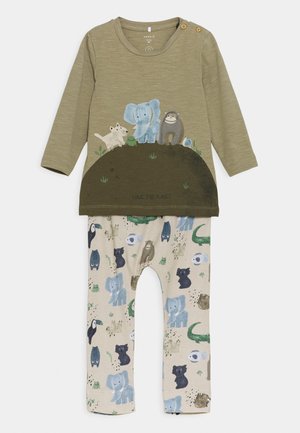 NBMBIPLAN SET - Broek - silver sage
