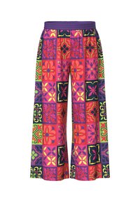 Kleurige wijde broek met een patchworkontwerp, inclusief bloeiende en geometrische patronen in levendige roze, groene en paarse tinten.