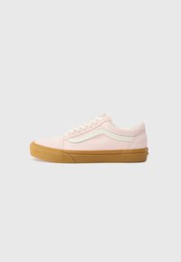 Unselected, pink/gum