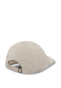 Fleece baseball cap in cream with a curved visor and adjustable strap. Textured fabric with a cozy appearance. Vintage-inspired detailing.