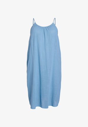 Helles blaues, ärmelloses Kleid aus strukturiertem Stoff. Verfügt über einen gerafften Ausschnitt und eine fließende Silhouette, die bis zur Mitte der Wade reicht.