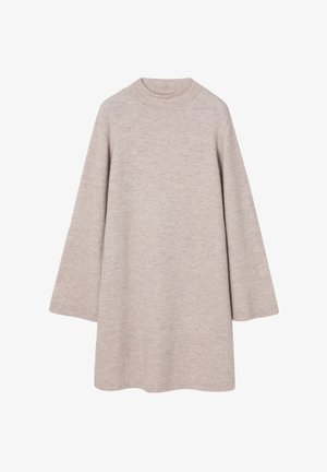 Jasno beżowy, oversize sweter wykonany z miękkiej dzianiny, z wysokim kołnierzem i szerokimi rękawami zakończonymi ściągaczami.