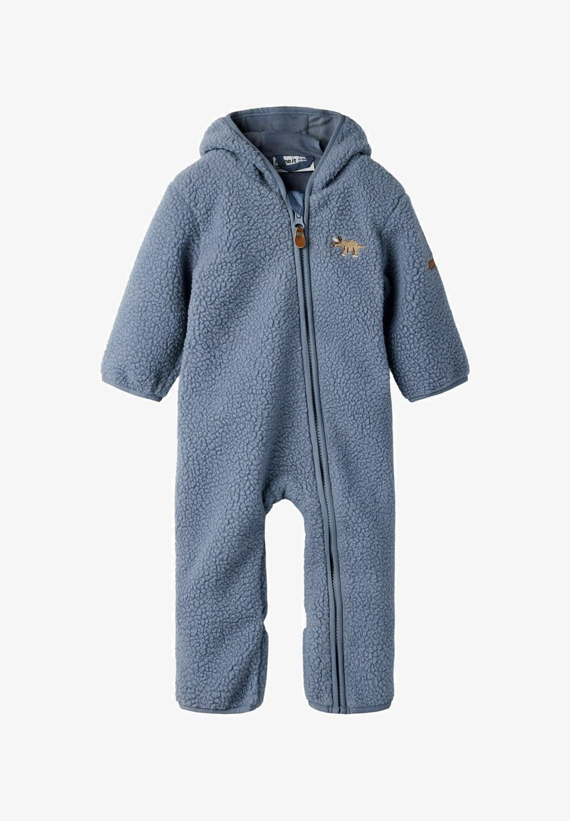 Combinaison pour bébé à capuche en polaire bleue avec fermeture éclair à l'avant et petite broderie de dinosaure sur la poitrine.