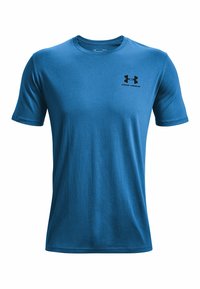 Modrý tričko s krátkým rukávem vyrobené z hladké látky, s kulatým výstřihem a malým černým logem Under Armour na levé straně hrudi.