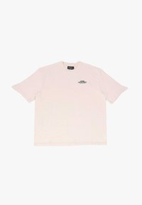 Helles rosa Baumwoll-T-Shirt mit Rundhalsausschnitt und kurzen Ärmeln. Mit schwarzem Drucktext im linken Brustbereich.