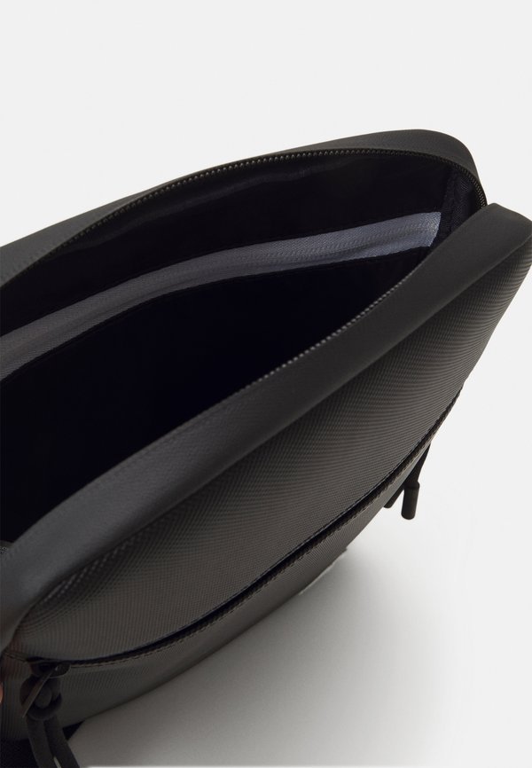 FLAT CROSSOVER BAG UNISEX - Cross body bag - noir2