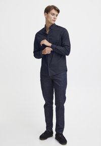 Casual Friday CFALTO - Svečana košulja - anthracite black