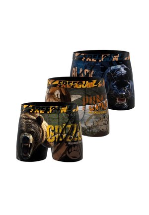 Trois paires de boxers pour hommes avec imprimés animaux : ours grizzli rugissant, profil latéral de puma et panthère noire grondante.