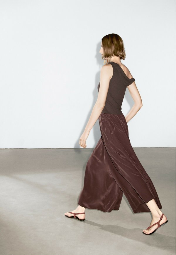 FLUID TECHNICAL - Trousers - bordeaux2