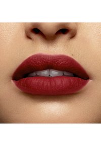 LANCÔME L'ABSOLU ROUGE INTIMATTE - Leppestift - knitted red