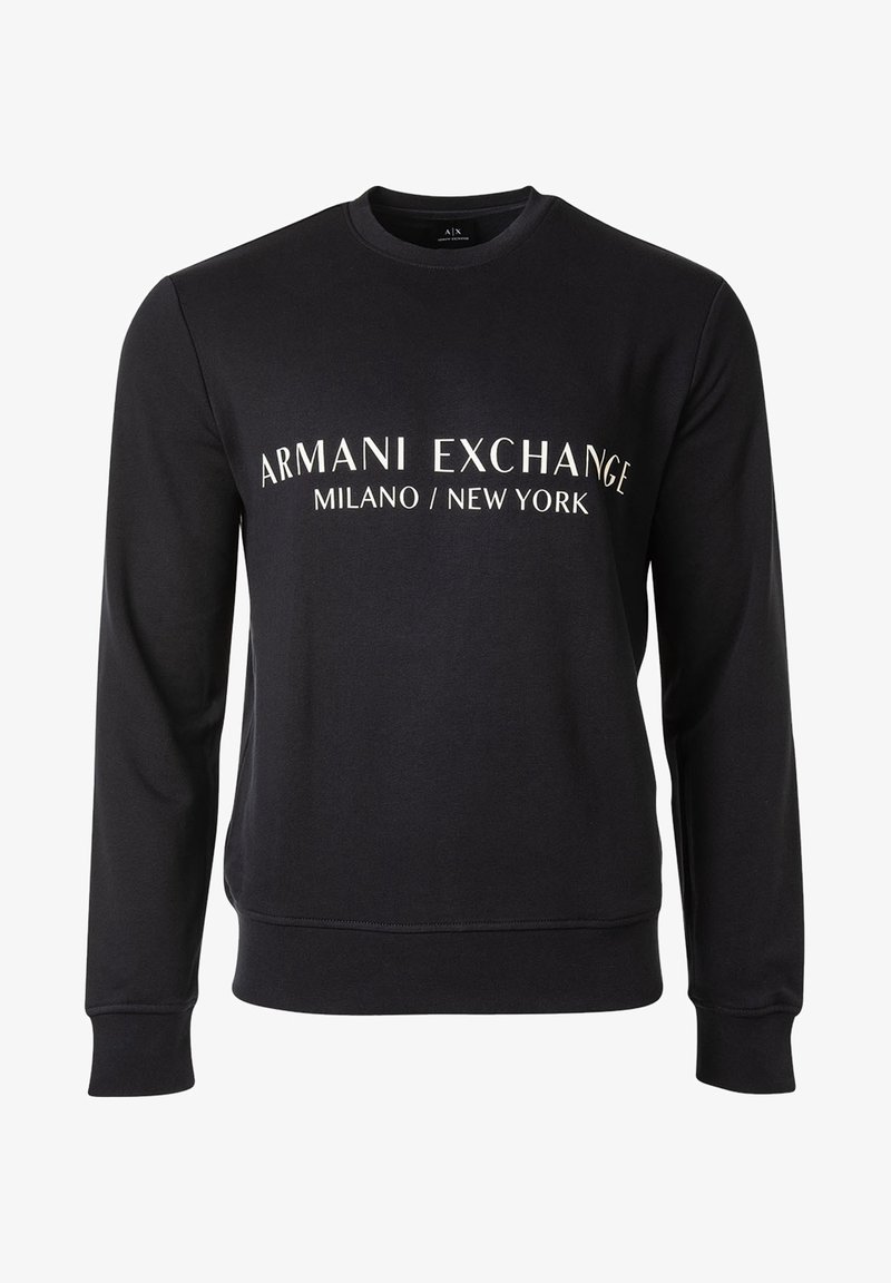 Sweat-shirt noir à manches longues avec texte blanc "ARMANI EXCHANGE MILANO / NEW YORK" sur le devant, col rond, poignets et ourlet côtelés.