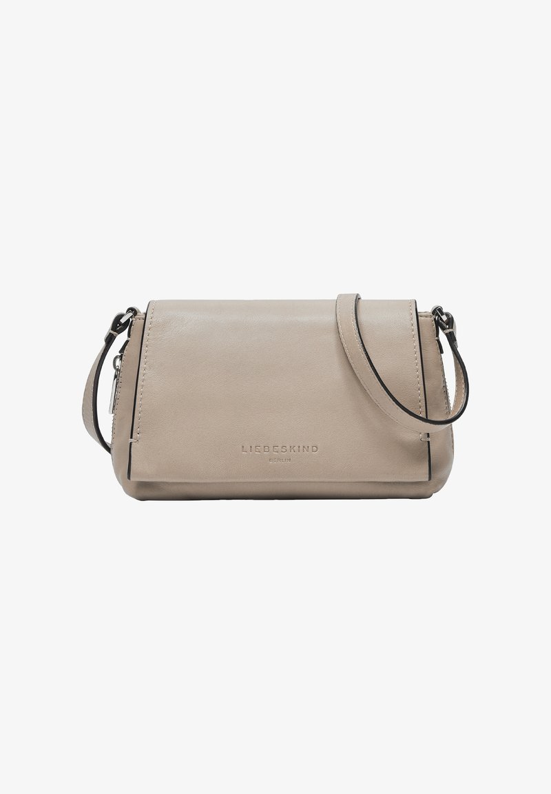 Beige Leder Umhängetasche mit Umschlagdesign, abnehmbaren Riemen, geprägtem Logo und minimalistischen Stichdetails.