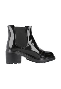 Botines de charol negro con paneles laterales elásticos, puntera redondeada y un tacón bloque texturizado que proporciona mejor agarre y estabilidad.