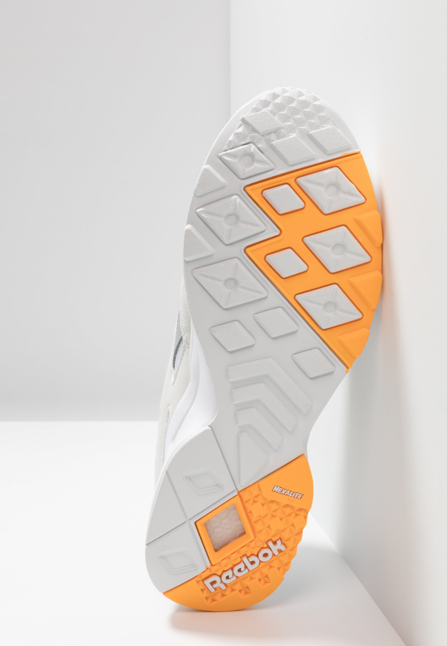 Reebok Classic AZTREK - Sneakers laag - white/true grey/gold/purple/wit -  Zalando.nl