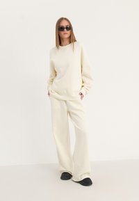 Even&Odd by Zalando - Dressikomplekt - off-white Väikepilt 1