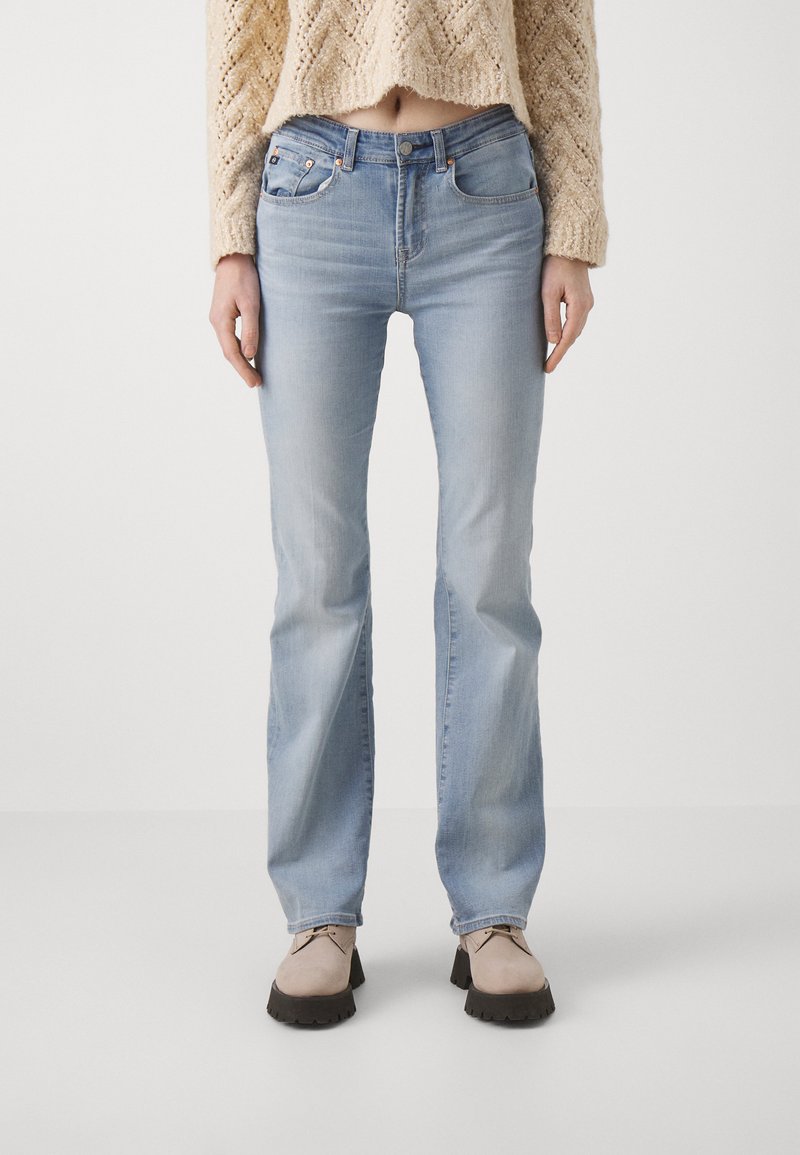 AG Jeans - SOPHIE - Jeansy Bootcut, Powiększ