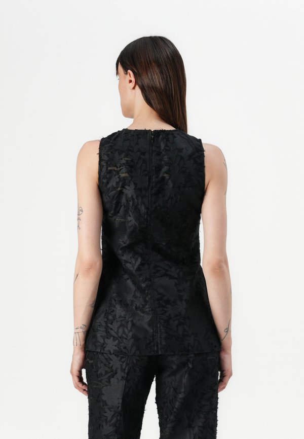 ASH REFINED STRUCTURE - Top2