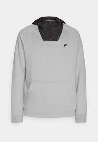 Felpa grigia con cappuccio nero a mezza zip, tasca a marsupio, polsini a coste e un piccolo dettaglio del logo sul petto. Texture del tessuto morbida.