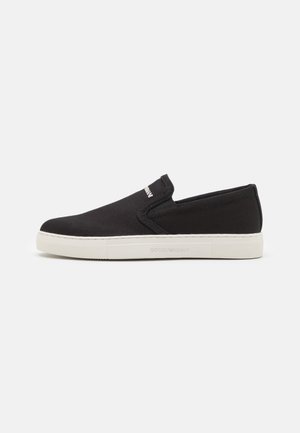 Sneakers - black