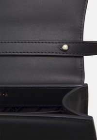 Patrizia Pepe BORSA BAG - Skulderveske - nero