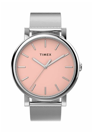 Timex polshorloge met een roze wijzerplaat, zilveren uurmarkeringen, drie wijzers en een zilveren mesh-band, toont de tijd 10:09:37.