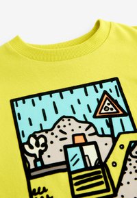 Next TRANSPORT - REGULAR FIT - Langarmshirt - lime green digger