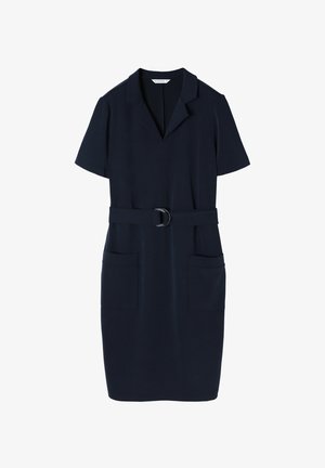 Granatowa sukienka z kołnierzykiem, krótkimi rękawami, paskiem w talii i dwoma przednimi kieszeniami. Wykonana z miękkiej, gładkiej tkaniny.