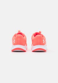 Under Armour CHARGED AURORA 2 - Sapatilha de treino - orange