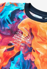 Next ALL OVER SHORT SLEEVE STANDARD - T-Shirt print - multi flames