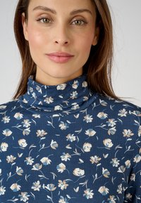 Damart SOUS MAILLE ROULÉ - Maglietta a manica lunga - bleu fleuri