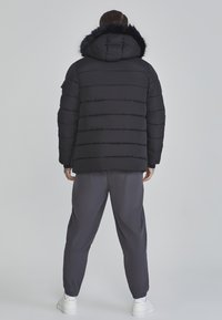 Thumbnail Image 3