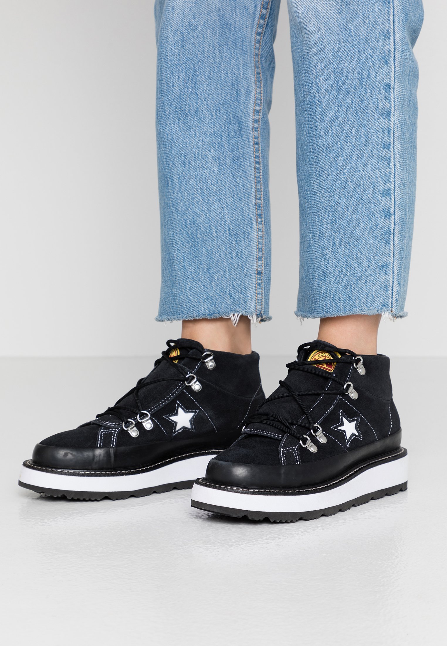 converses talons
