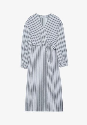 Šaty na zaväzovanie z ľahkého materiálu, so svislými modro-bielymi pruhmi, dlhými rukávmi, výstrihom do V a viazaním v páse pre nastaviteľné prispôsobenie.