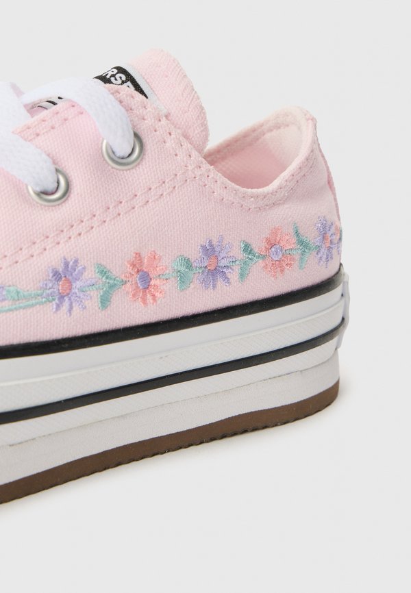 CHUCK TAYLOR EVA LIFT - Trainers2