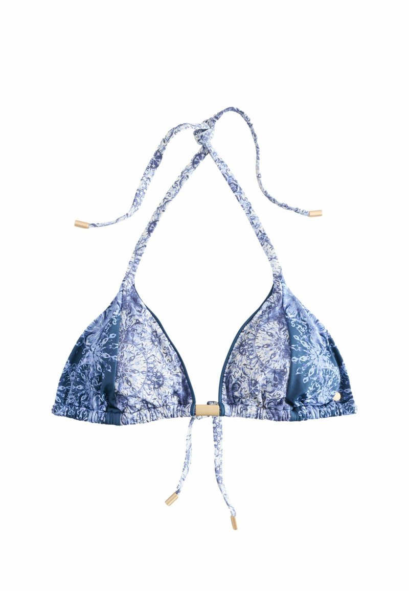 Mėlynas raštuotas trikampio formos bikini viršus su surišamomis juostelėmis, puošus dekoratyviniais metaliniais akcentais. Lygus audinys su šviesių ir tamsių mėlynų atspalvių deriniu.