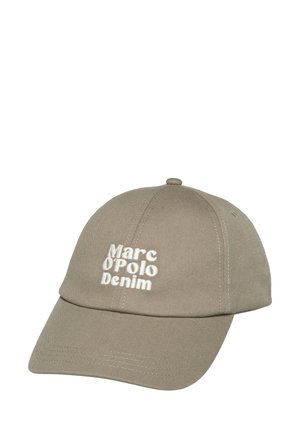 Jasnobrązowa czapka baseballowa z zakrzywionym daszkiem i białym haftowanym napisem „Marc O'Polo Denim” na przednim panelu.