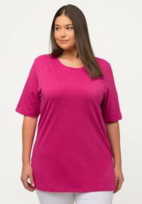 Ulla Popken PLUS SIZE BASIC SHORT SLEEVE TEE  - T-Shirt basic - fuchsia pink