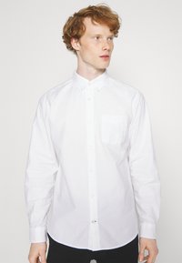 GAP STANDARD OXFORD - Vapaa-ajan kauluspaita - white
