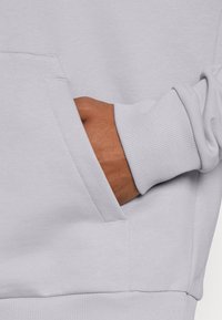 Calvin Klein Jersey con capucha - lilac